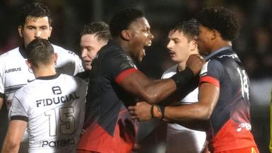 Maro Itoje and Noah Caluori 