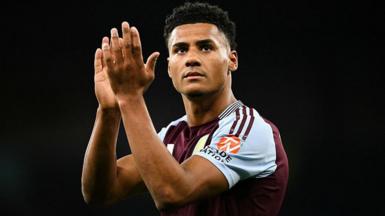 Ollie Watkins applauds Aston Villa fans after a game against Manchester City in April  2025