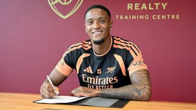 Ezri Konsa signs for Arsenal