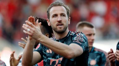 Harry Kane celebrates