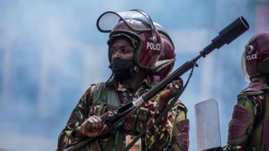  Kenyan forces intervene against demonstrators, marching towards the parliament building to protest the 'Finance Bill 2024', which envisages tax regulation in Nairobi, Kenya on July 02, 2024