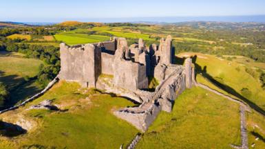 Castell Carreg Cennen