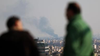 Smoke rises after an airstrike in central Tehran, Iran (1 April 2026)