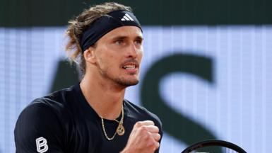 Alexander Zverev celebrates at the 2026 French Open