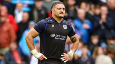 Glasgow Warriors centre Sione Tuipulotu