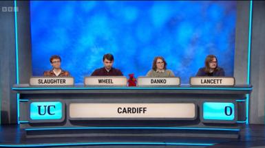 Tîm Prifysgol Caerdydd ar University Challenge