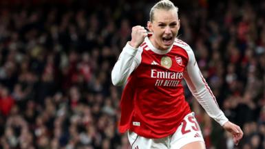 Stina Blackstenius celebrates