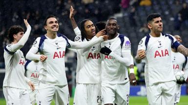 Tottenham players celebrate against Eintracht Frankfurt