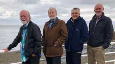 Geraint Davies, Elgan Ffylip, Derec Brown a Delwyn Siôn