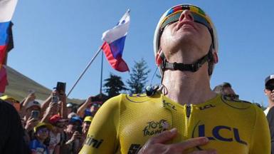 Tadej Pogacar wins stage 19 o the Tour de France