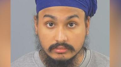Mugshot of Vickrum Digwa