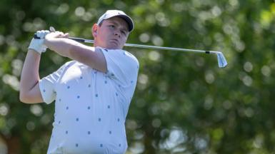 Bob MacIntyre playing a shot at The Masters