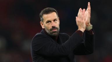 Ruud van Nistelrooy applauds fans following Manchester United 1-1 draw with Chelsea in the Premier League