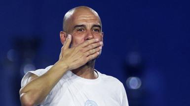 Pep Guardiola blows a kiss