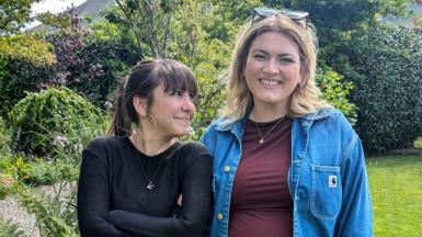 Meinir Gwilym a Ffion Emyr