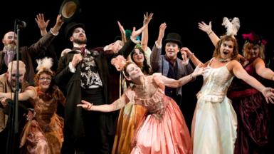 Cwmni Theatr Maldwyn yn perfformio Pum Diwrnod o Ryddid