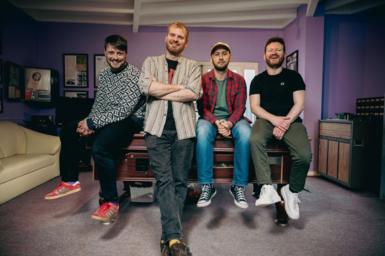 Tomos, Gwilym, Siôn a Robin - aelodau'r Bandana
