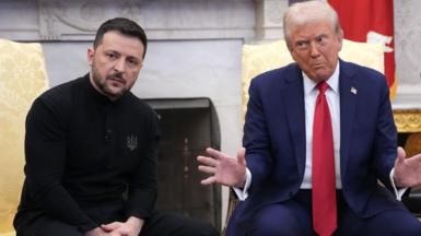 President Donald Trump (R) and Ukrainian President Volodymyr Zelensky meet in the Oval Office at the White House on 28 February, 2025