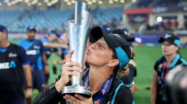 Sophie Devine kisses the Women's T20 World Cup trophy 