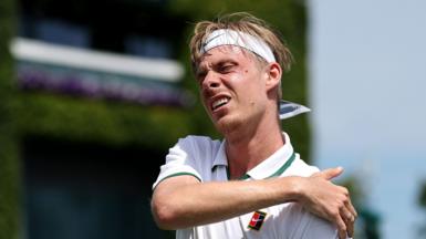 Denis Shapovalov grimaces