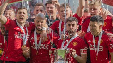 Manchester United celebrate winning the 2024 FA Cup