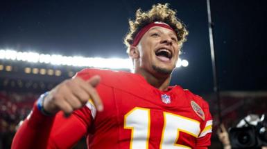 Patrick Mahomes celebrates victory