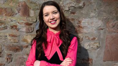 Linda NicLeòid, Preasantair Radio nan Gàidheal