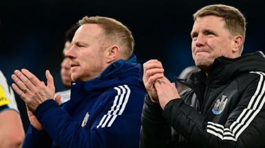 Eddie Howe applaus Newcastle United supporters after the defeat against Manchester City at the Etihad on 4 February, 2026