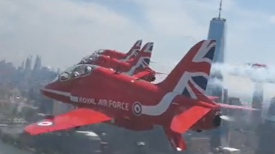 The Red Arrows roar over New York