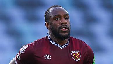 Michail Antonio in a West Ham home jersey during a match