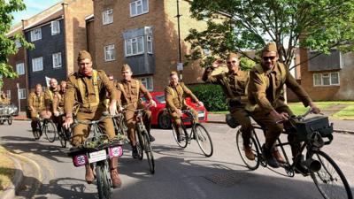 pink pub bike club