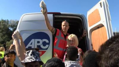 Swindon volunteers deliver aid to Calais