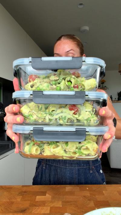 Green tuna pasta salad