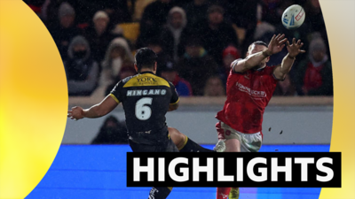 Ata Hingano of York Knights scores a drop goal during the Betfred Super League match between York Knights and Hull KR