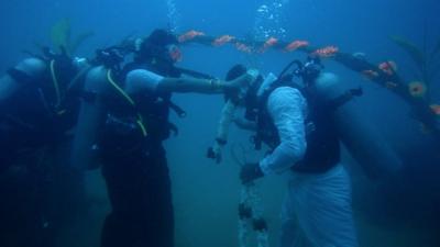 Underwater wedding