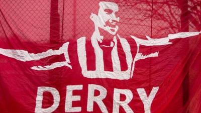 Derry City supporters pay tribute to Mark Farren