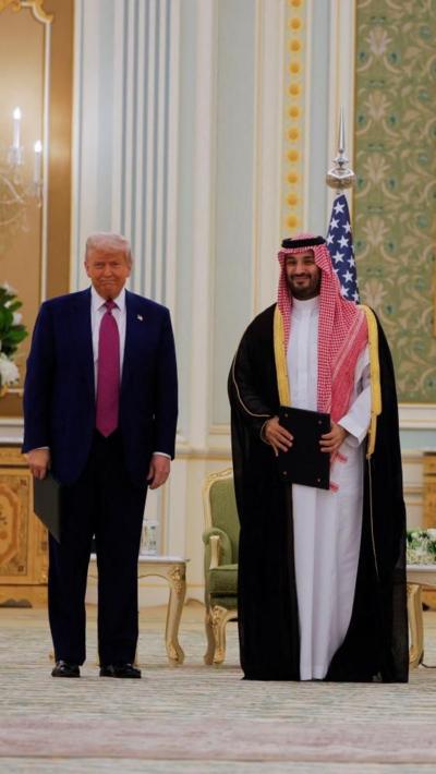 Donald Trump and Mohammed bin Salman standing next to one another