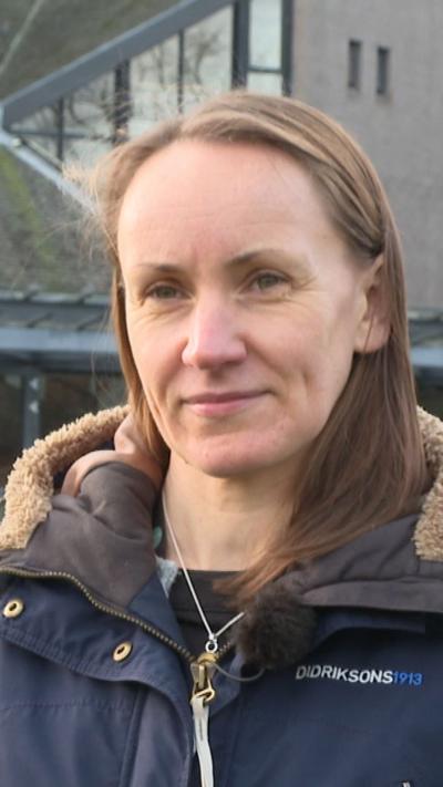 Emily NicDhòmhnaill