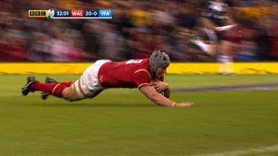 Jonathan Davies runs in the pick of Wales' tries