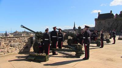 Edinburgh gun salute marks duke's death