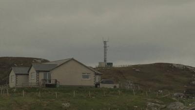 Crann fòn am Barraigh