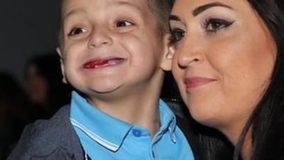 Bradley Lowery with mum Gemma