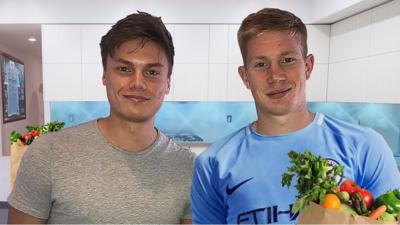 Jonny Marsh with Kevin de Bruyne