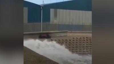 Teenagers swept off ledge at Shoreham Harbour