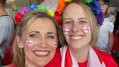 Laura Nuttall and mum Nicola at Wembley