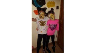 Image of 2 girls as Pudsey