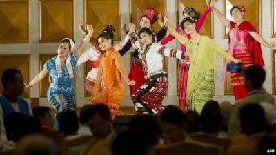 traditional Myanmar performers