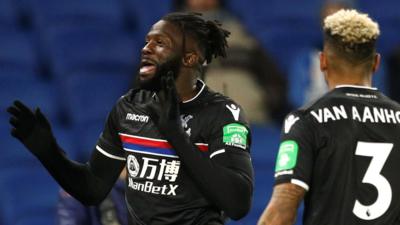 Bakary Sako celebrates