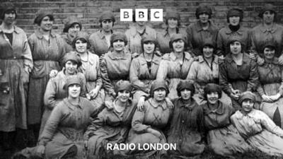 Workers of Slade Green munitions factory