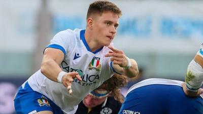 Stephen Varney of Italy in action during the Autumn Nations Cup's match between Italy and Scotland